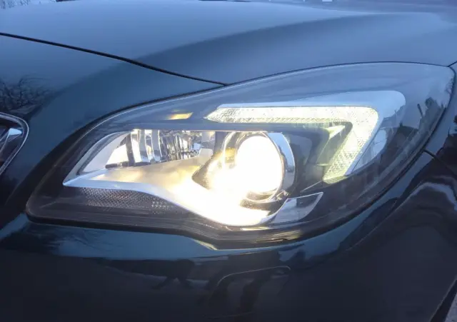 OPEL Insignia 1.6 T Cosmo