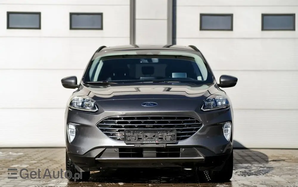 FORD Kuga 2.5 FHEV AWD Titanium
