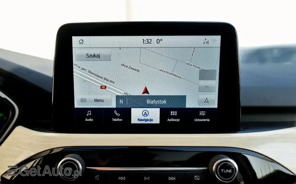 FORD Kuga 2.5 FHEV AWD Titanium