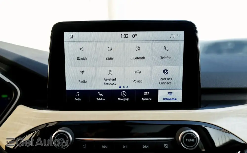 FORD Kuga 2.5 FHEV AWD Titanium