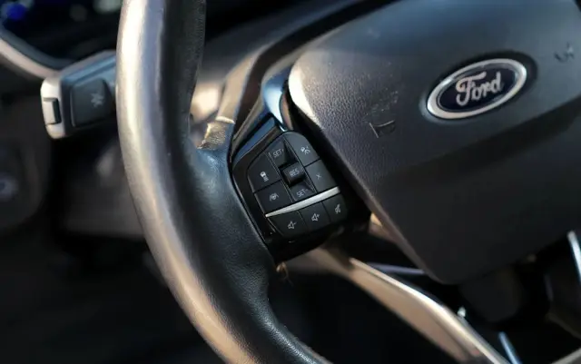 FORD Kuga 2.5 FHEV AWD Titanium