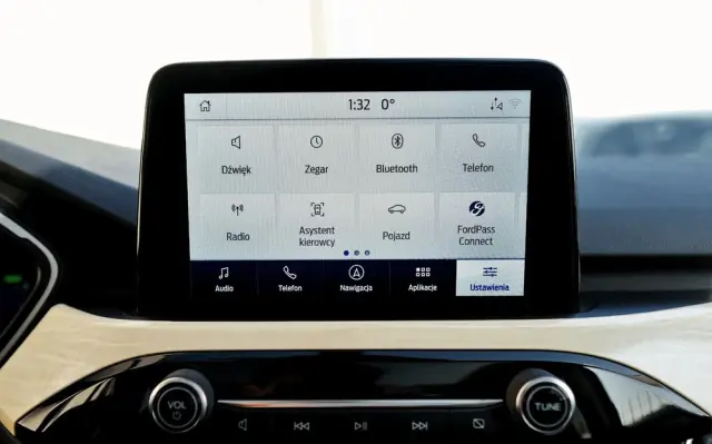 FORD Kuga 2.5 FHEV AWD Titanium