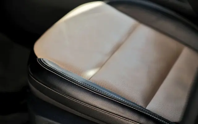 FORD Kuga 2.5 FHEV AWD Titanium