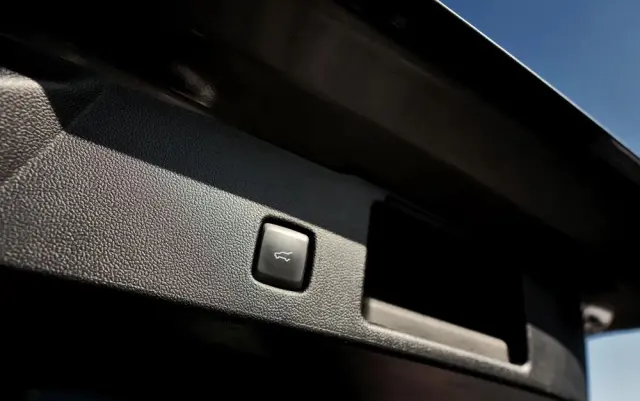 FORD Kuga 2.5 FHEV AWD Titanium