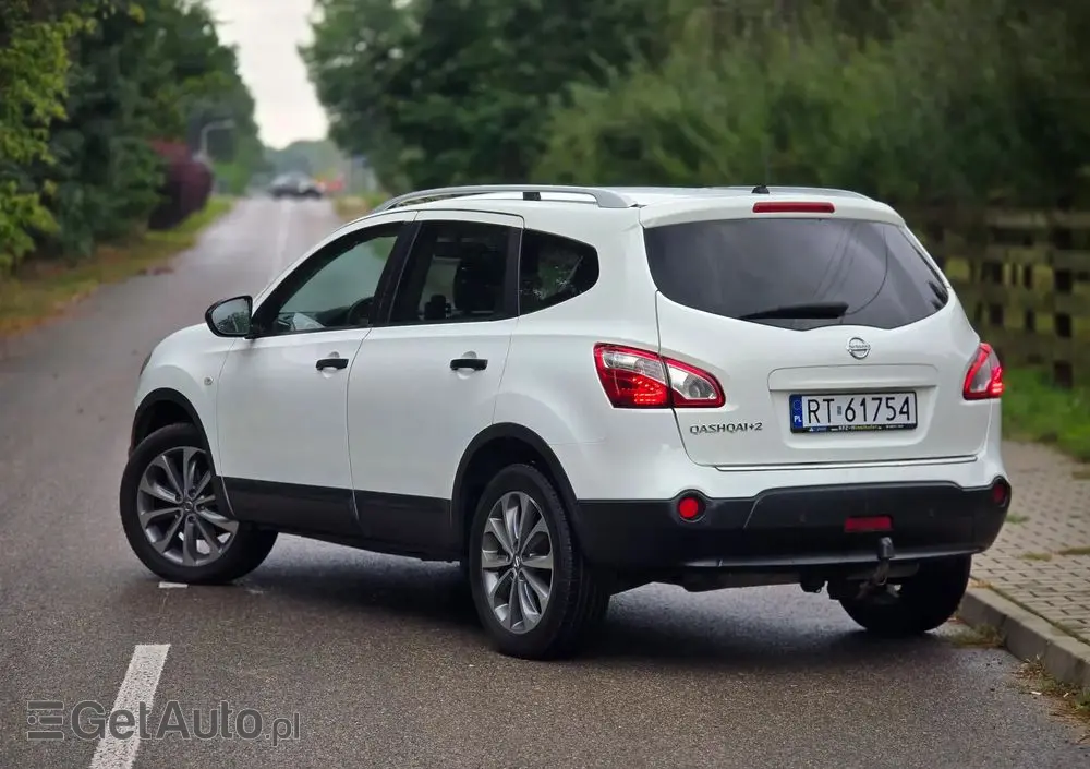 NISSAN Qashqai+2 2.0 Acenta
