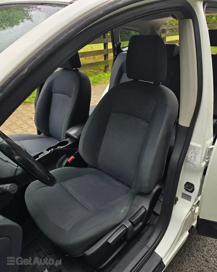 NISSAN Qashqai+2 2.0 Acenta