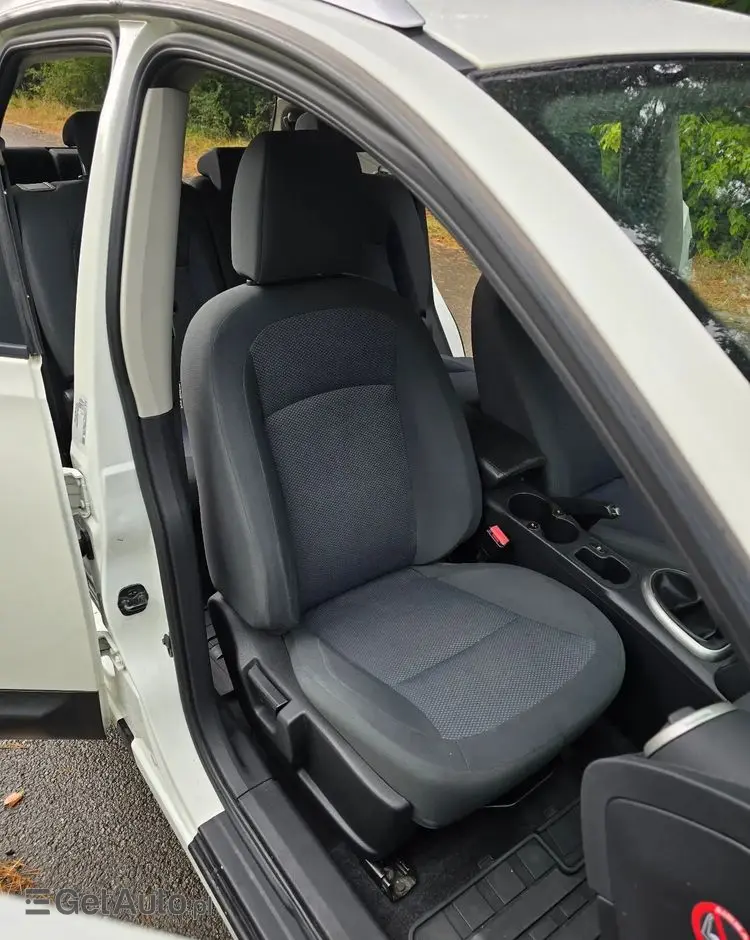 NISSAN Qashqai+2 2.0 Acenta