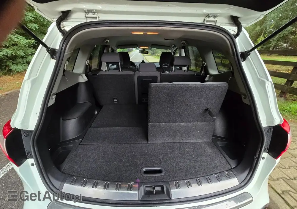 NISSAN Qashqai+2 2.0 Acenta