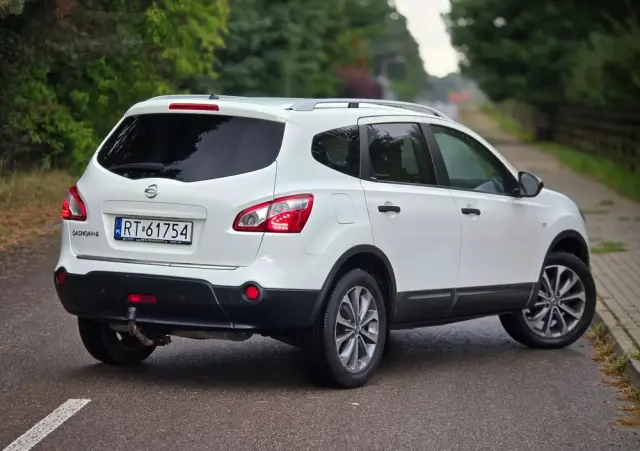 NISSAN Qashqai+2 2.0 Acenta