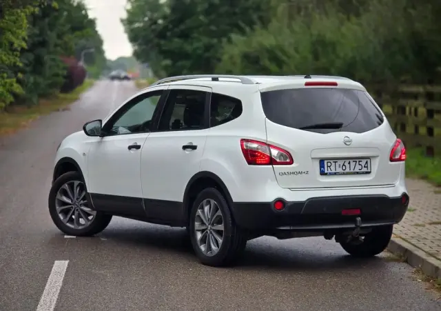 NISSAN Qashqai+2 2.0 Acenta