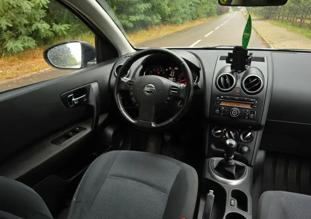 NISSAN Qashqai+2 2.0 Acenta