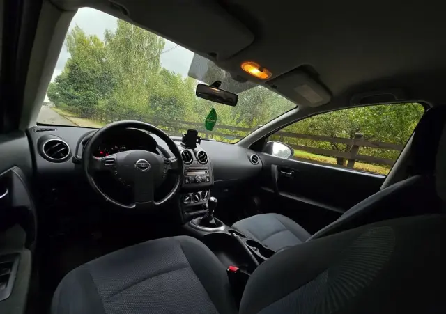 NISSAN Qashqai+2 2.0 Acenta