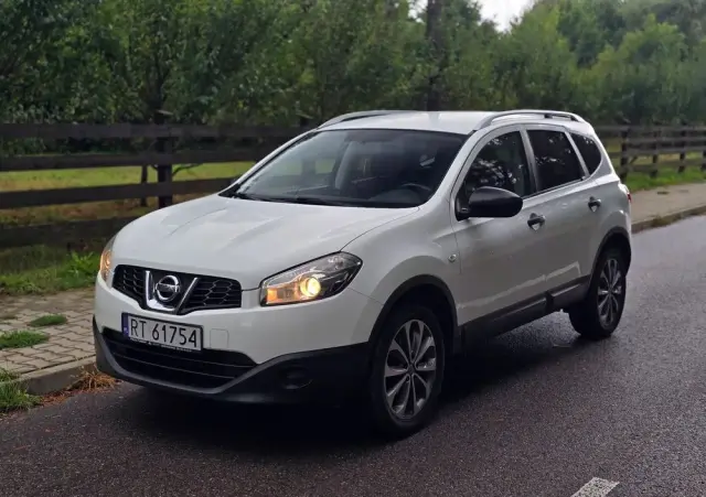 NISSAN Qashqai+2 2.0 Acenta