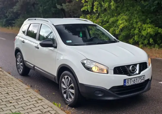 NISSAN Qashqai+2 2.0 Acenta