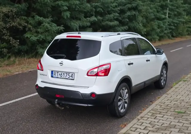 NISSAN Qashqai+2 2.0 Acenta
