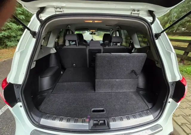 NISSAN Qashqai+2 2.0 Acenta