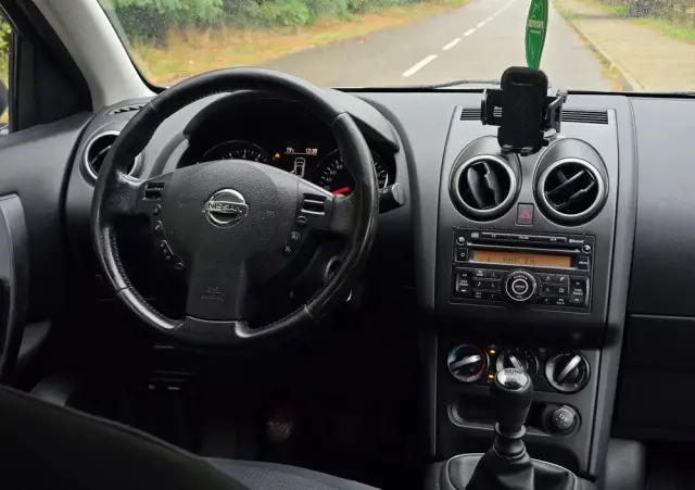 NISSAN Qashqai+2 2.0 Acenta