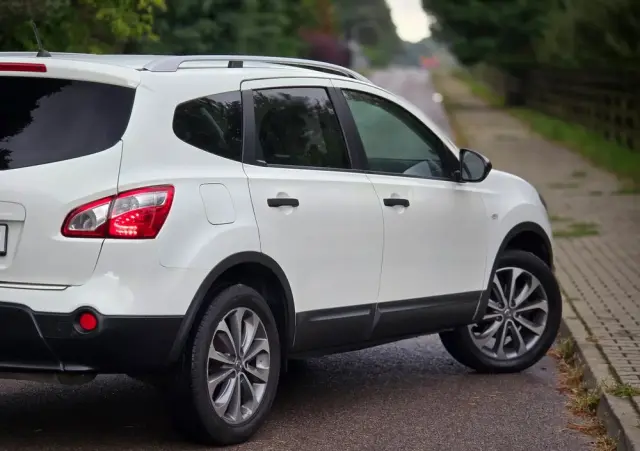 NISSAN Qashqai+2 2.0 Acenta