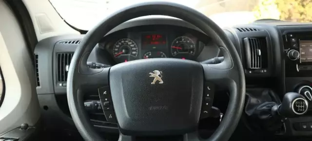 PEUGEOT Boxer 
