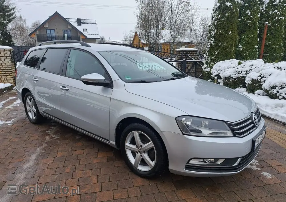 VOLKSWAGEN Passat Variant 2.0 TDI BlueMotion Technology Trendline