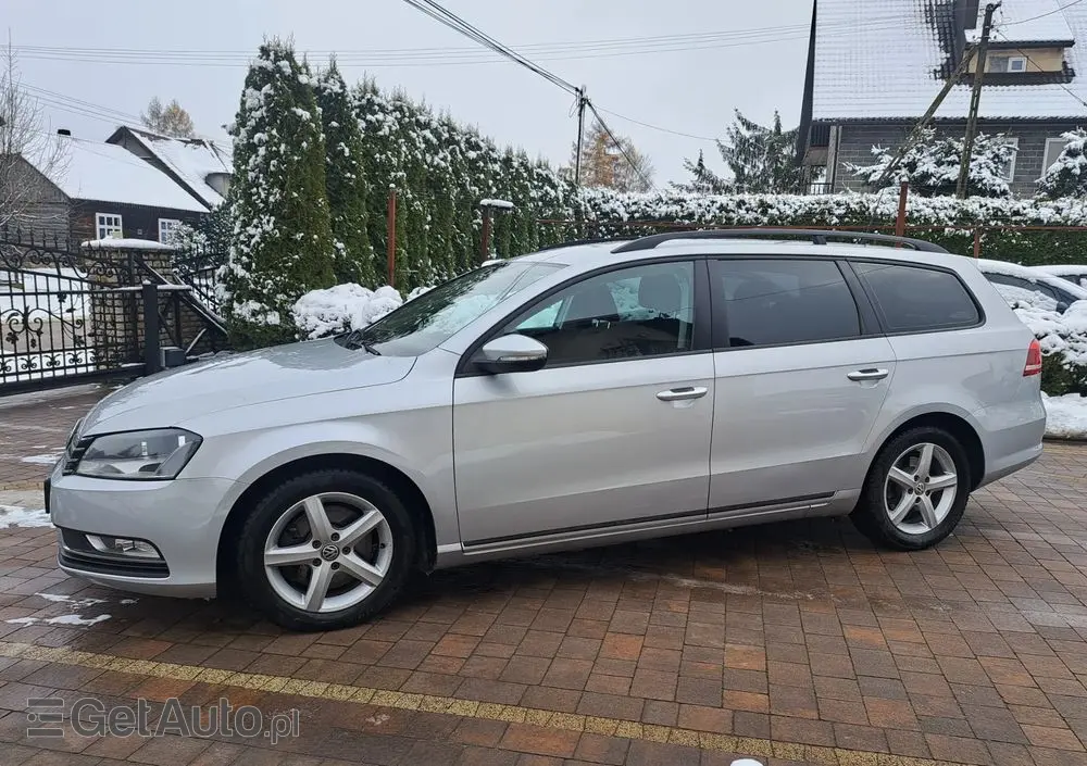 VOLKSWAGEN Passat Variant 2.0 TDI BlueMotion Technology Trendline