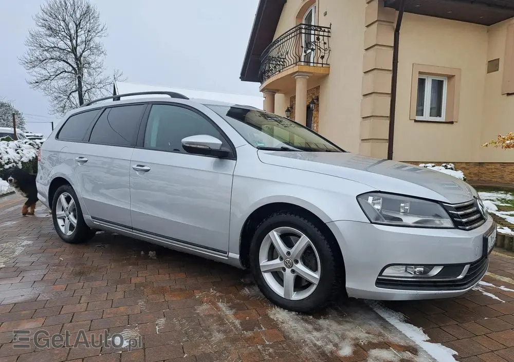 VOLKSWAGEN Passat Variant 2.0 TDI BlueMotion Technology Trendline
