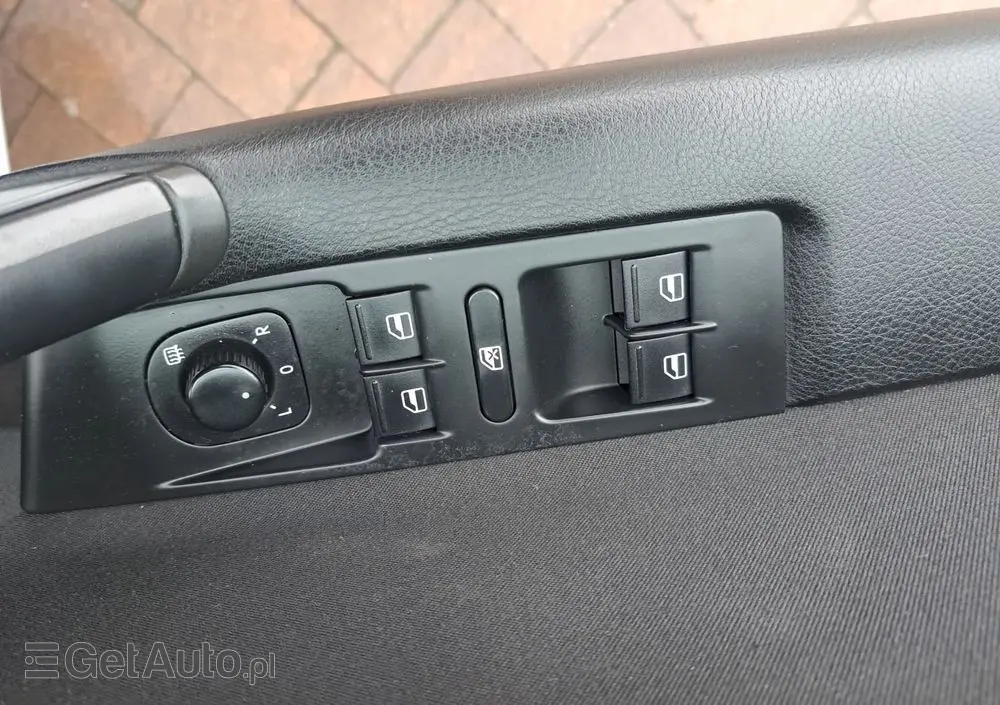 VOLKSWAGEN Passat Variant 2.0 TDI BlueMotion Technology Trendline