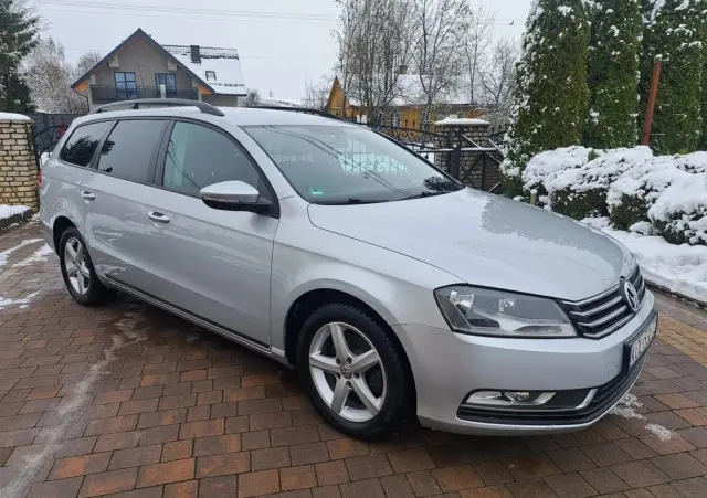 VOLKSWAGEN Passat Variant 2.0 TDI BlueMotion Technology Trendline