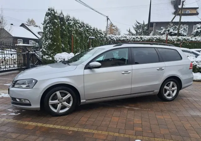 VOLKSWAGEN Passat Variant 2.0 TDI BlueMotion Technology Trendline