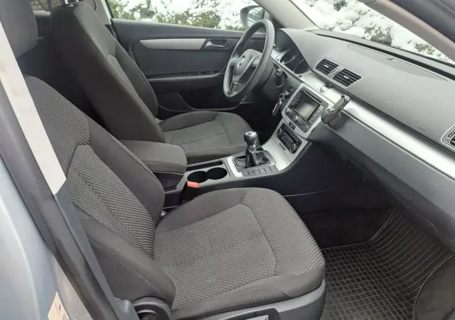 VOLKSWAGEN Passat Variant 2.0 TDI BlueMotion Technology Trendline