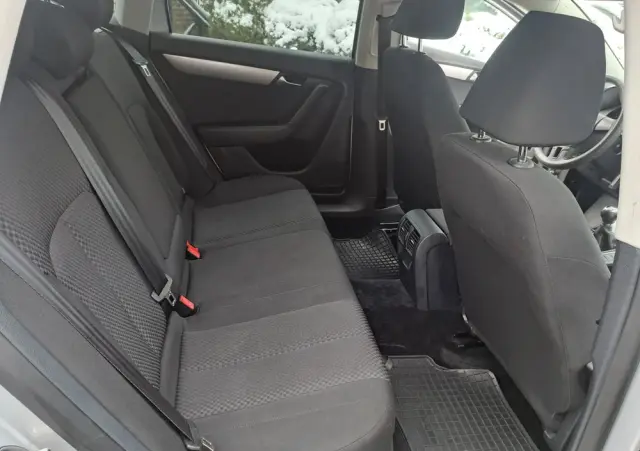 VOLKSWAGEN Passat Variant 2.0 TDI BlueMotion Technology Trendline