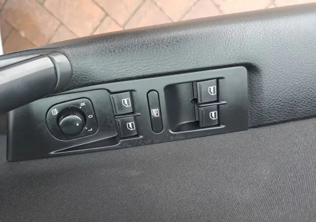 VOLKSWAGEN Passat Variant 2.0 TDI BlueMotion Technology Trendline