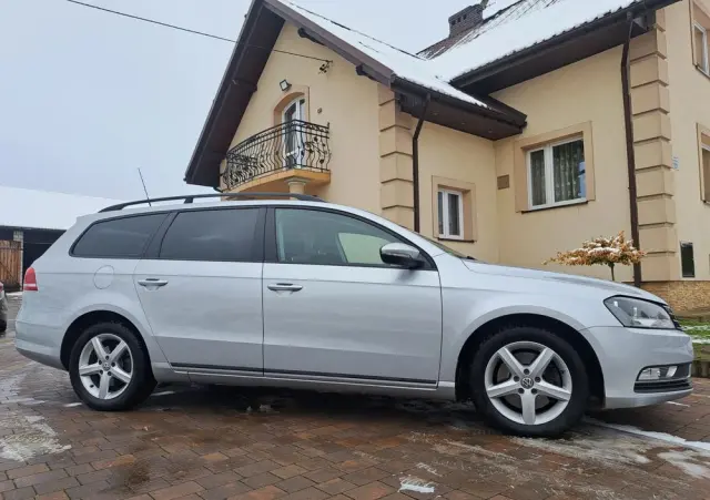 VOLKSWAGEN Passat Variant 2.0 TDI BlueMotion Technology Trendline