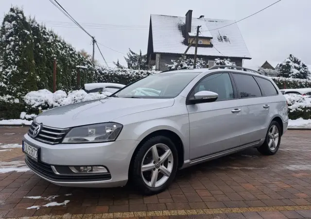 VOLKSWAGEN Passat Variant 2.0 TDI BlueMotion Technology Trendline