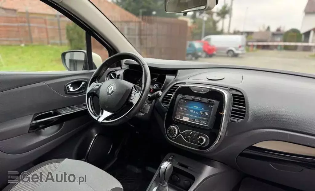 RENAULT Captur 