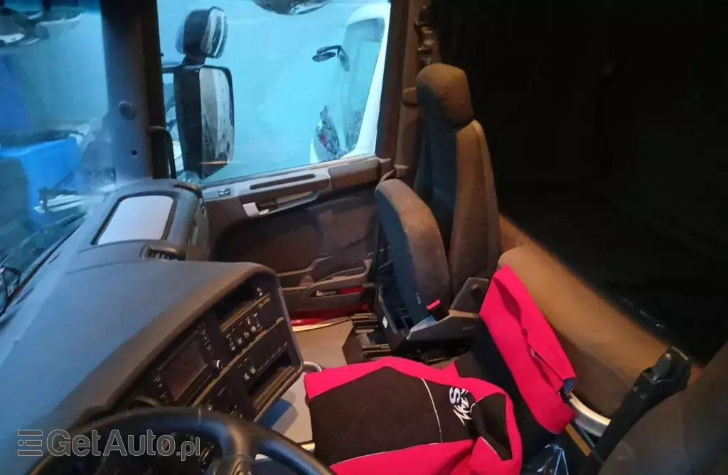 SCANIA R 