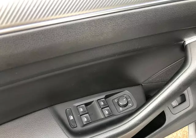 VOLKSWAGEN Arteon 2.0 TSI 4Motion R-Line DSG