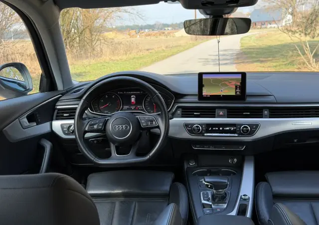 AUDI A4 Avant 2.0 TDI DPF clean diesel quattro S tronic S line Sportpaket