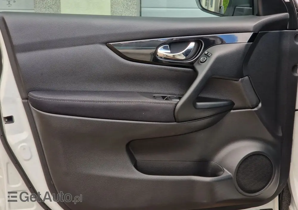 NISSAN Qashqai 1.6 DIG-T 360