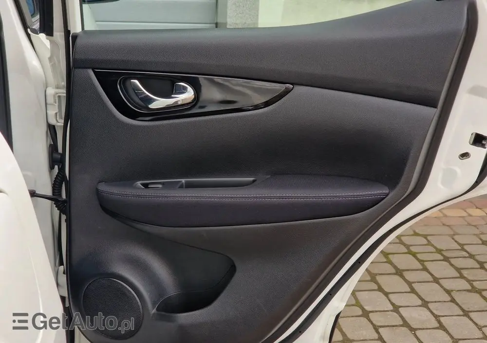 NISSAN Qashqai 1.6 DIG-T 360