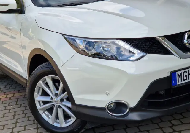 NISSAN Qashqai 1.6 DIG-T 360