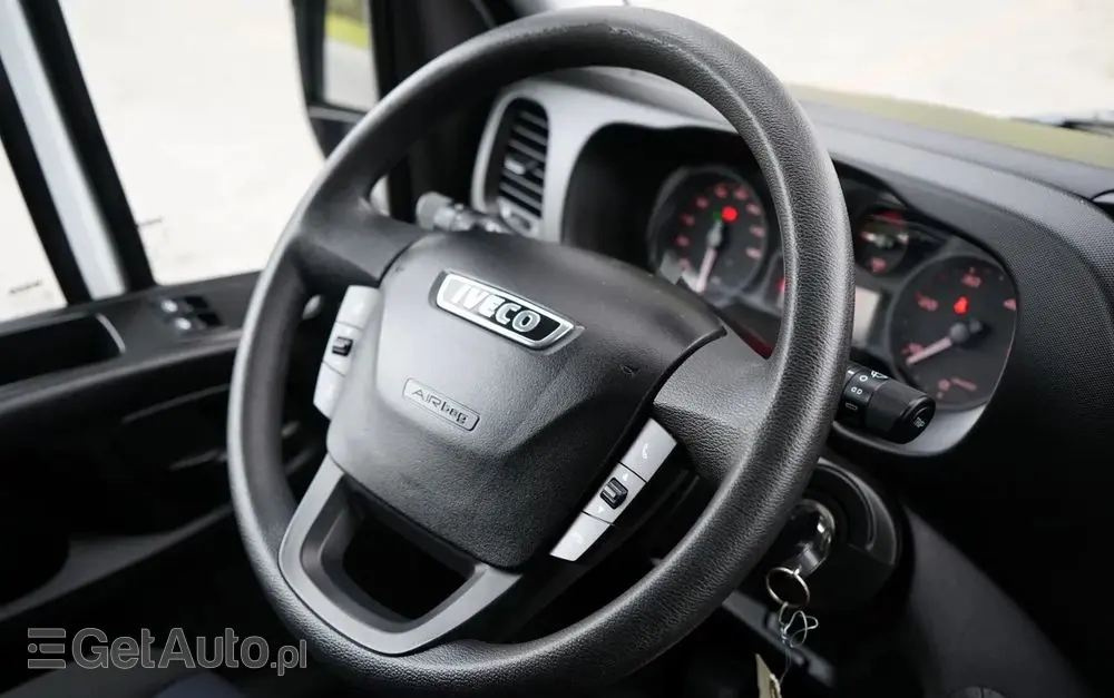 IVECO DAILY 35-140 / KONTENER 4,2 M / WINDA / BLIŹNIAK   DMC: 3500 KG / SPROWADZONY 