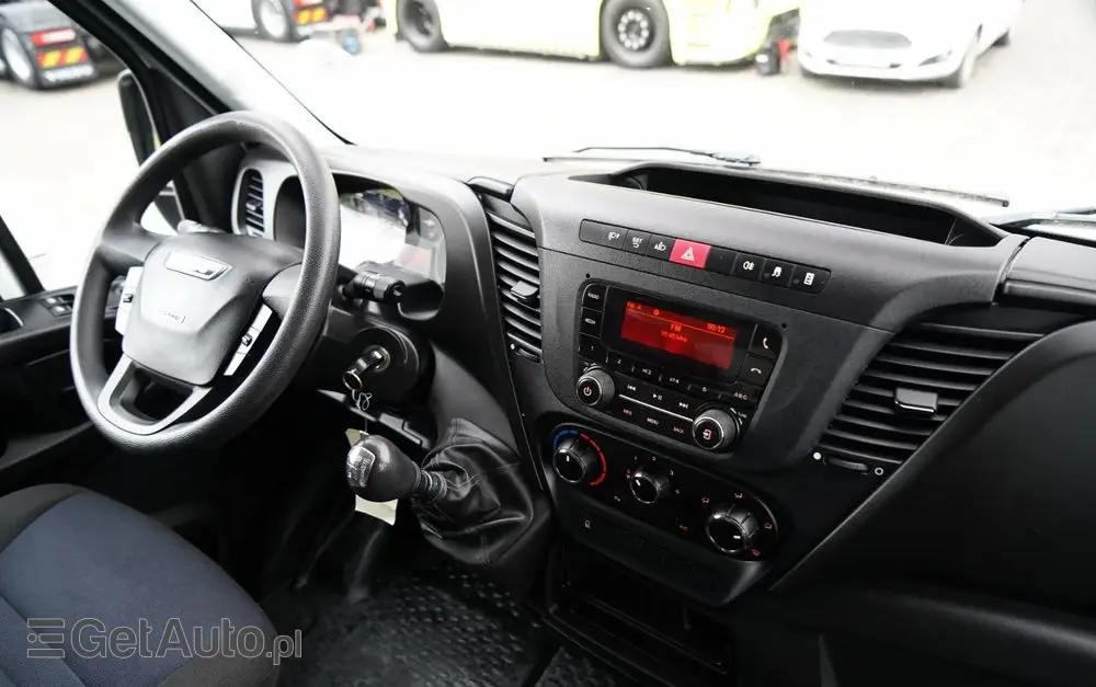 IVECO DAILY 35-140 / KONTENER 4,2 M / WINDA / BLIŹNIAK   DMC: 3500 KG / SPROWADZONY 