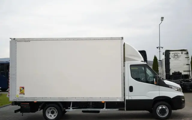 IVECO DAILY 35-140 / KONTENER 4,2 M / WINDA / BLIŹNIAK   DMC: 3500 KG / SPROWADZONY 