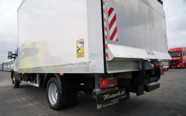 IVECO DAILY 35-140 / KONTENER 4,2 M / WINDA / BLIŹNIAK   DMC: 3500 KG / SPROWADZONY 