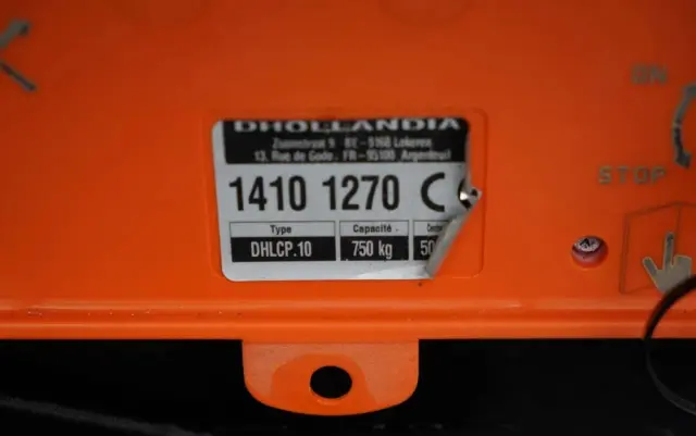 IVECO DAILY 35-140 / KONTENER 4,2 M / WINDA / BLIŹNIAK   DMC: 3500 KG / SPROWADZONY 