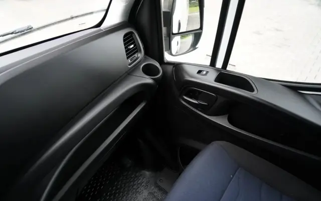 IVECO DAILY 35-140 / KONTENER 4,2 M / WINDA / BLIŹNIAK   DMC: 3500 KG / SPROWADZONY 