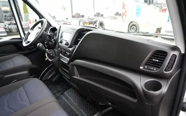 IVECO DAILY 35-140 / KONTENER 4,2 M / WINDA / BLIŹNIAK   DMC: 3500 KG / SPROWADZONY 