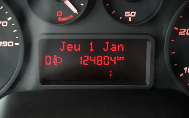 IVECO DAILY 35-140 / KONTENER 4,2 M / WINDA / BLIŹNIAK   DMC: 3500 KG / SPROWADZONY 