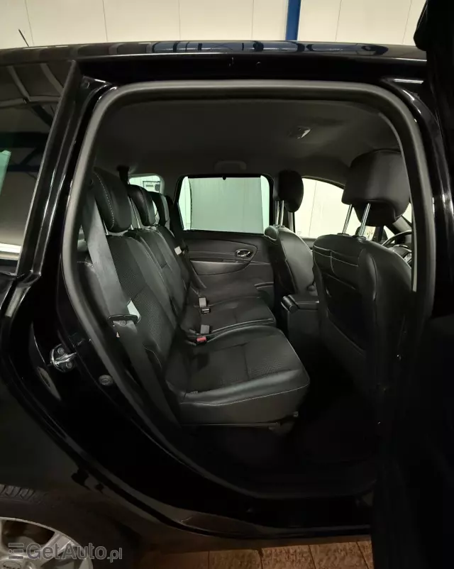 RENAULT Scenic 1.5 dCi Limited